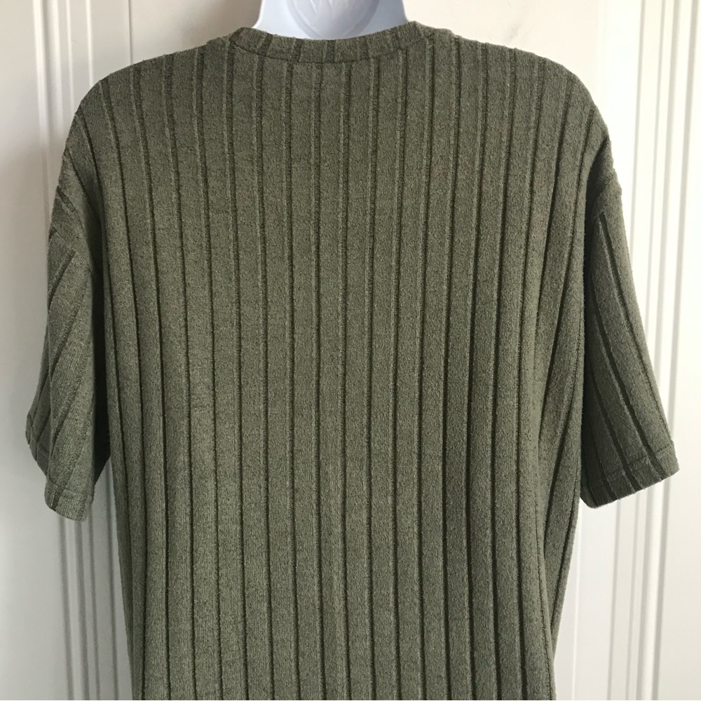 🔴 4/$15 Unbranded Women’s M Olive Green Ribbed Crewneck Short Sleeve Top in EUC - Picture 14 of 16